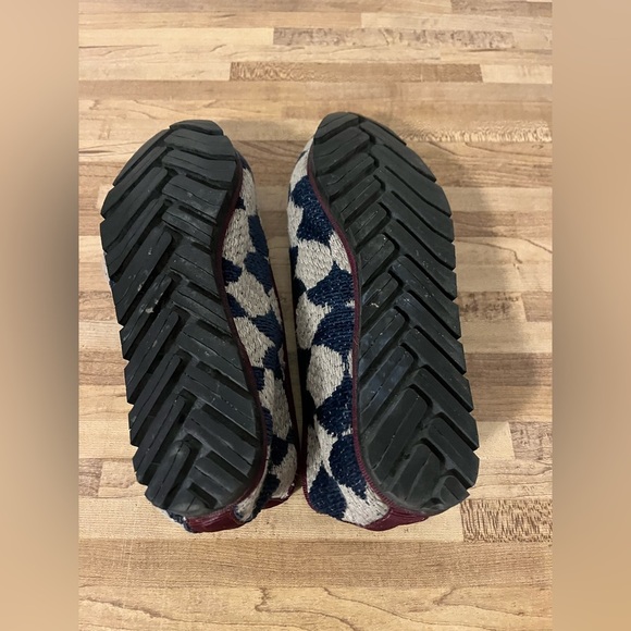 Muné Slippers Blue/cream Almond Toe Pull On Sustainable Flat Shoes Sz 37 (US 7) - Picture 8 of 9